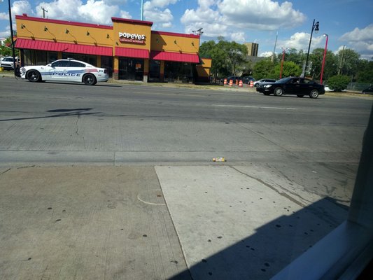 Popeyes Louisiana Kitchen by null