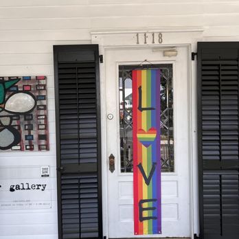 Alexander's Guesthouse - The front door - Guest Houses Near Me - Key West, Florida