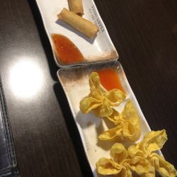 Sushi Lover - Crab Rangoon  / spring roll