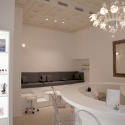 The White Medispa - Nail bar