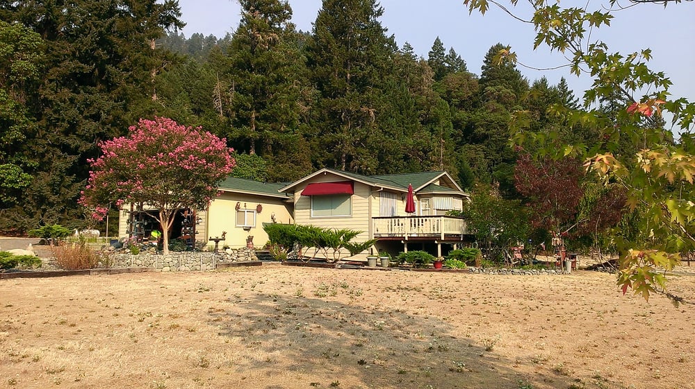 Slide of A & I Roofing