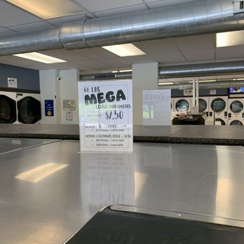 Bayview Laundromat MKE - Mega sized washer pricing - Laundromat Near Me - Milwaukee, Wisconsin Bayview Laundromat MKE - Mega sized washer pricing - Laundromat Near Me - Milwaukee, Wisconsin