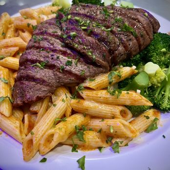 Dr Grubb's - Meyer's Flat Iron Steak - American Near Me - Claremont, California Dr Grubb's - Meyer's Flat Iron Steak - American Near Me - Claremont, California