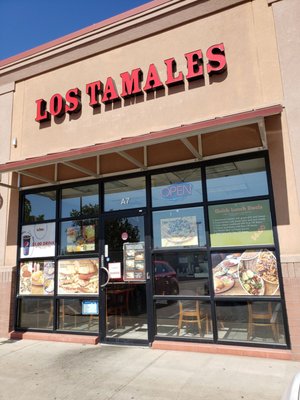 Los Tamales by null