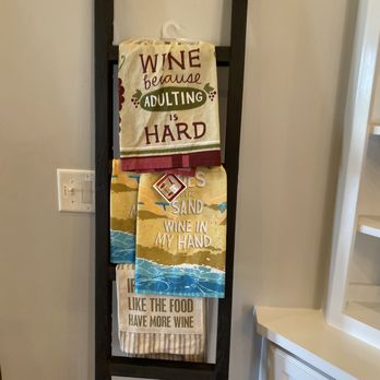 Arrington Vineyards - Decor - Wine Tasting Room Near Me - Arrington, Tennessee Arrington Vineyards - Decor - Wine Tasting Room Near Me - Arrington, Tennessee
