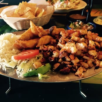Mariscos La Playa - Mariscada Caliente - Seafood Near Me - Albuquerque, New Mexico