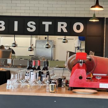 Le Bistro du Karting - Restaurants Near Me - Wavre, WBR
