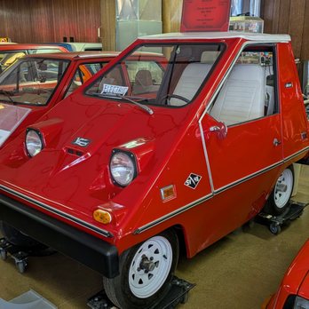 Crazy 80's Car Museum - Museums Near Me - Dwight, Illinois