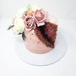 Esther's Cakes N Sweets