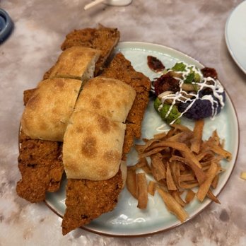 Blue Magpie - Taiwanese Fried Chicken Sandwich HIGHLY recommend - Bars Near Me - Arcadia, California