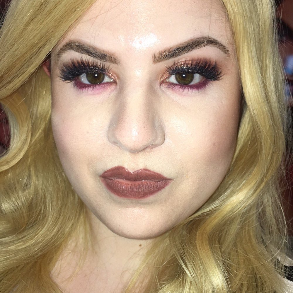 Brows shaped and filled in by Sydney at Benefit Macys HSQ. Brows shaped and filled in by Sydney at Benefit Macys HSQ.