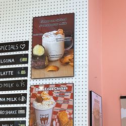 Boba Run - Signage inside
