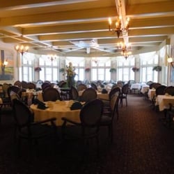 The Carriage Room at the Glynmill Inn