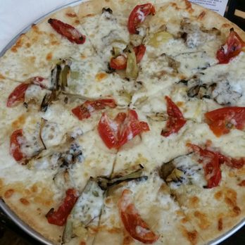 Wadsworth Brewing Company - Tomato and Artichoke Flatbread pizza - Breweries Near Me - Wadsworth, Ohio Wadsworth Brewing Company - Tomato and Artichoke Flatbread pizza - Breweries Near Me - Wadsworth, Ohio