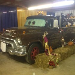 Ozzie's 24 Hour Towing And Auto