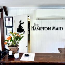 The Hampton Maid - Front Desk