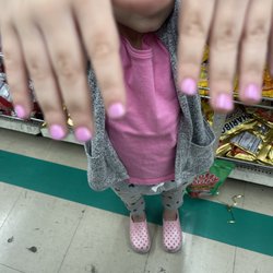 Jazz Nails Lounge - Took my baby to get pampered as well.