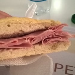 Bar Alessandro - Questa si, che è una schiacciata ripiena!