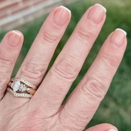 Fresh mani! Fresh mani!