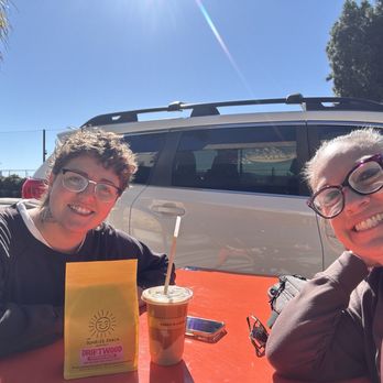 The Sunrise Shack - Outdoor seating - Coffee & Tea Near Me - Long Beach, California The Sunrise Shack - Outdoor seating - Coffee & Tea Near Me - Long Beach, California