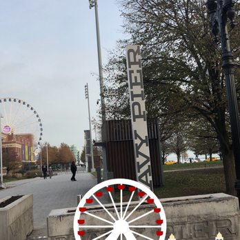 Navy Pier - Landmarks & Historical Buildings Near Me - Chicago, Illinois