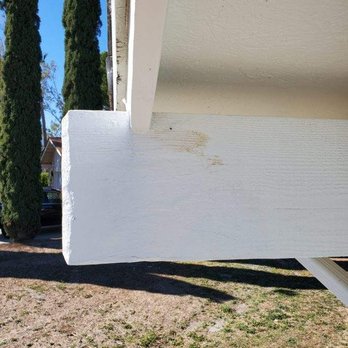 Deluxe Lifecote - Staining coming through their product - Painters Near Me - Los Angeles, California