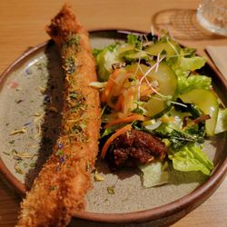 Warung - Lumpia + salad