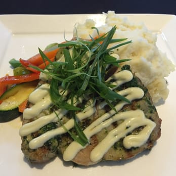 Cafe Julia - Garlic Ahi - Cafes Near Me - Honolulu, Hawaii Cafe Julia - Garlic Ahi - Cafes Near Me - Honolulu, Hawaii