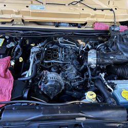 Tiki Motors - Removed intake head to access intake plenum.