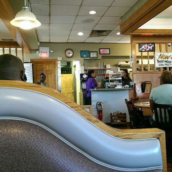Eggshack - It's a little divy but a great breakfast spot. - Breakfast & Brunch Near Me - Calumet Park, Illinois