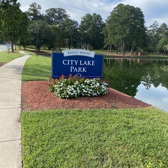 City Lake Park - Walking in the park - Parks Near Me City Lake Park - Walking in the park - Parks Near Me