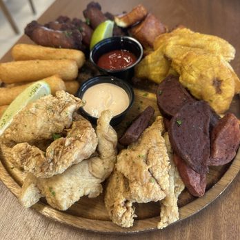 Mi Tierra Bar & Kitchen - Picada - Dominican Near Me - Miami, Florida Mi Tierra Bar & Kitchen - Picada - Dominican Near Me - Miami, Florida