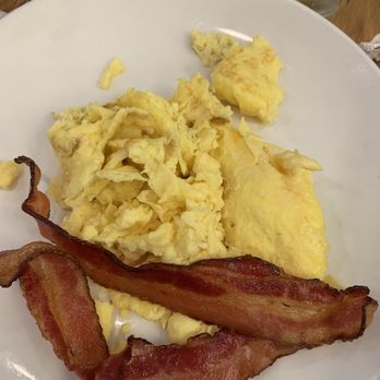 Broken Yolk Cafe - Eggs and bacon - American Near Me - Temecula, California Broken Yolk Cafe - Eggs and bacon - American Near Me - Temecula, California