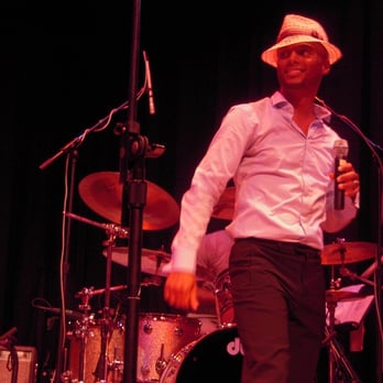 Yoshi's - Kenny Lattimore @ Yoshi's - Jazz & Blues Near Me - Oakland, California
