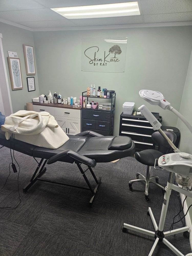 Skin Kare by Kat Logo