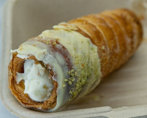 NaiSnow Tea and Bakery Flushing by null