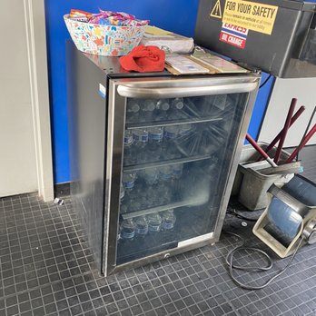 Express Oil Change & Tire Engineers - Snacks and water - Oil Change Stations Near Me - Houston, Texas Express Oil Change & Tire Engineers - Snacks and water - Oil Change Stations Near Me - Houston, Texas