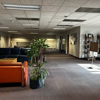 The Pasha Group - Lobby - Vehicle Shipping Near Me - Oakland, California The Pasha Group - Lobby - Vehicle Shipping Near Me - Oakland, California