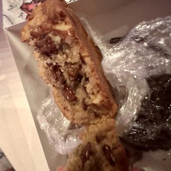 Lil' Cup Bakery - 1 - Chocolate Walnut Chunk Cookie - Bakeries Near Me - Queens, New York