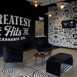 Greatest Hits Cannabis Dispensary - Lynn - Greatest Hits Cannabis Dispensary Entranceway