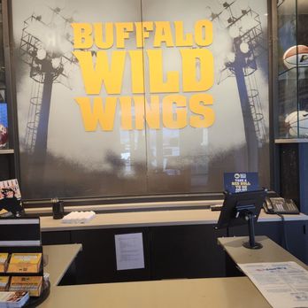 Buffalo Wild Wings - Chicken Wings Near Me - Zionsville, Indiana
