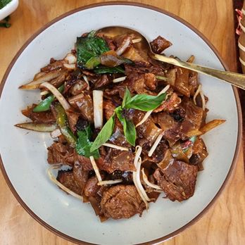 Oraan Thai Eatery - Pad Kee Mao - Thai Near Me - San Francisco, California Oraan Thai Eatery - Pad Kee Mao - Thai Near Me - San Francisco, California