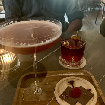schwyzerhofbar - Cocktail Drink with Whiskey - Bars Near Me - Küssnacht, SZ