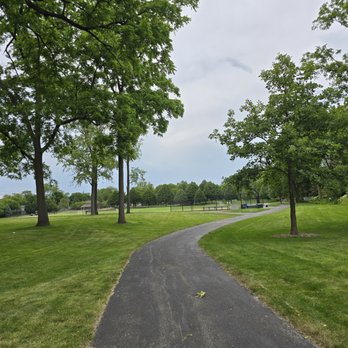 Maplewood Park - Parks Near Me - Deerfield, Illinois