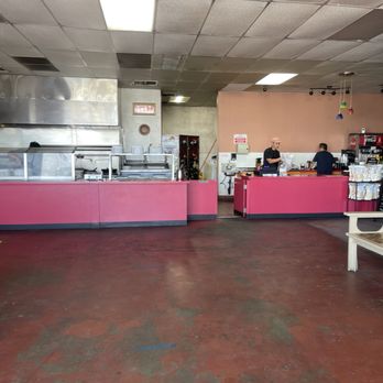 Chins Kitchen - Very spacious. This is me entering the place. - Grocery Near Me - Fresno, California