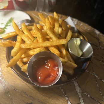 Lucy Blue - GET THE FRIES! - Lounges Near Me - Oakland, California