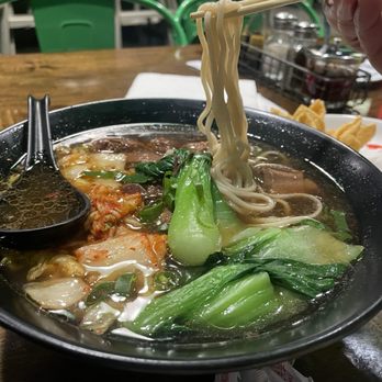Corner 17 - Chinese Near Me - Saint Louis, Missouri