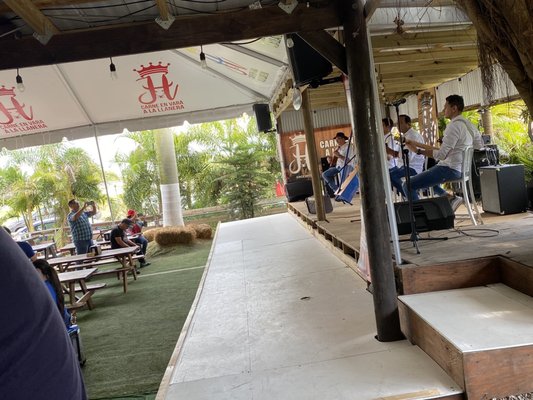 JH Carne En Vara a la Llanera by null