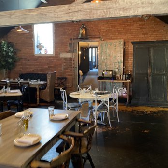 Fiamma Centro - decor - Pizza Near Me - Rochester, New York Fiamma Centro - decor - Pizza Near Me - Rochester, New York