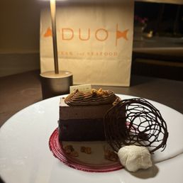 CHOCOLATE MACADAMIA TORTE CHOCOLATE MACADAMIA TORTE